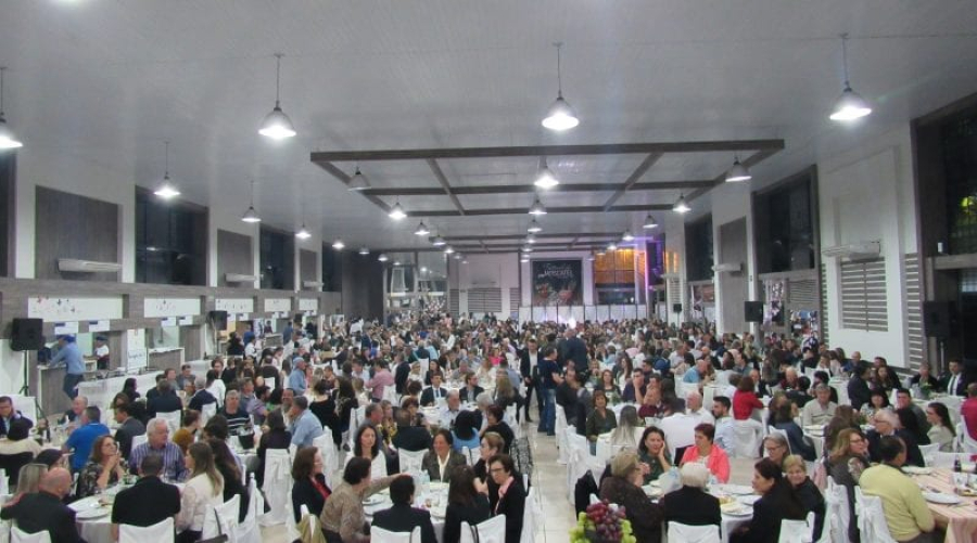 Gastronomia e solidariedade: vem aí o XXII Jantar do Peixe de Farroupilha