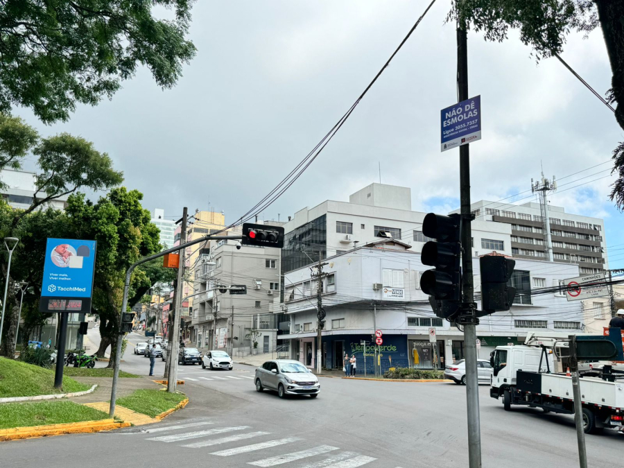 Prefeitura de Bento Gonçalves instala placas 