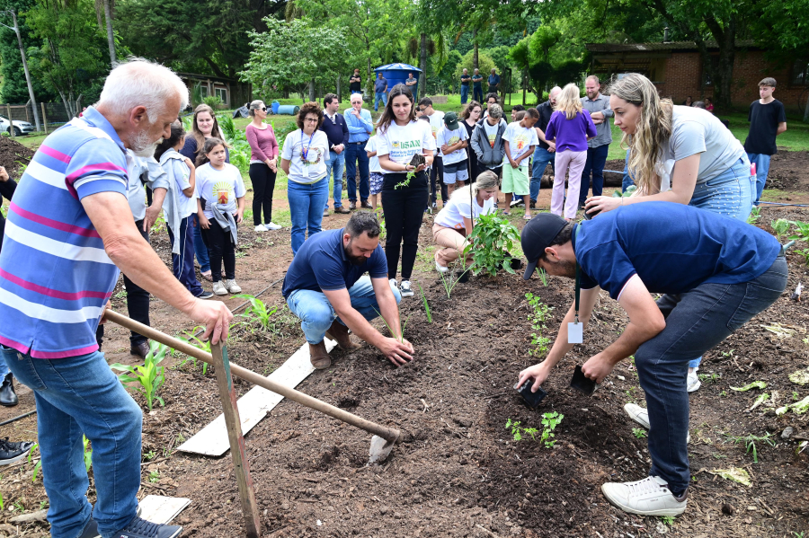 Inaugurada a horta comunitária do Loteamento Campos da Serra